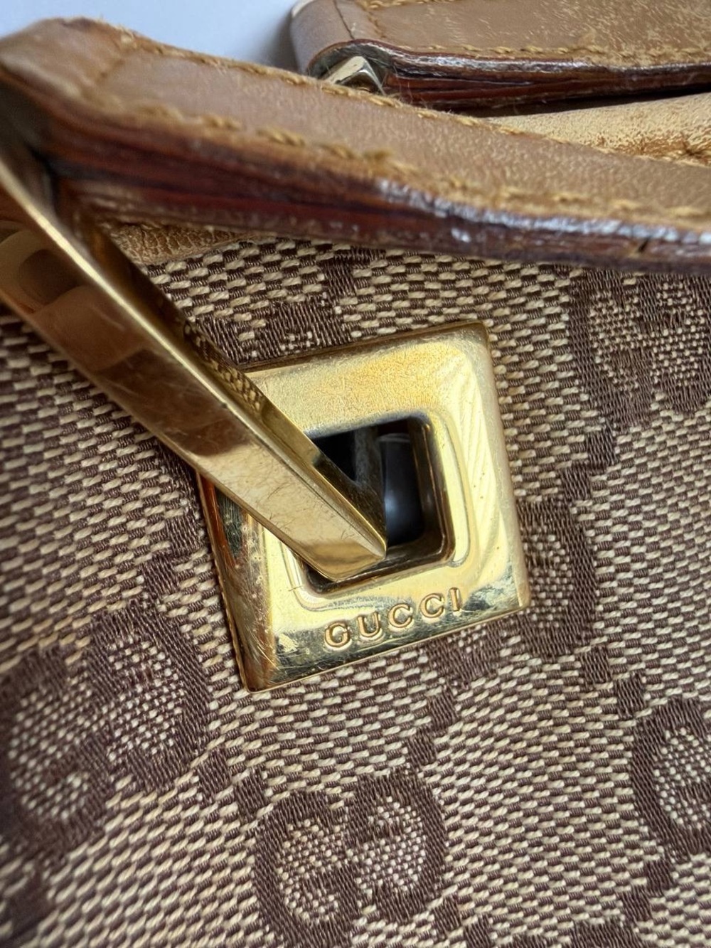 Gucci GG Monogram Canvas Tote Bag - Picture 4 of 16